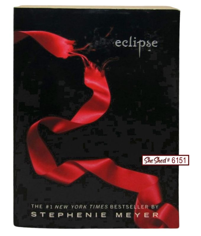 Eclipse Twilight Saga Book III by Stephanie Meyer Paperback 629pgs Little Brown 